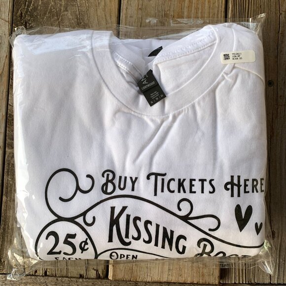 Kissing Booth Graphic Tee White - Picture 2 of 2
